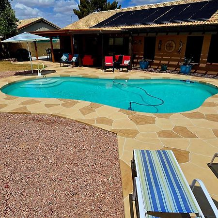 Cozy Home With Pool, Fire Table, Bbq, Rv Parking เมซา ภายนอก รูปภาพ