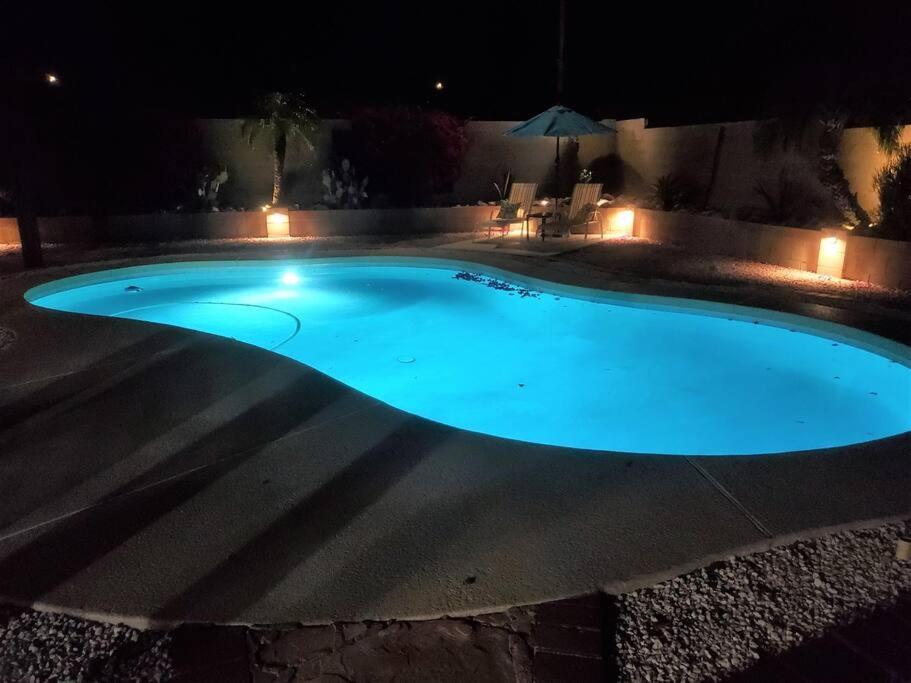 Cozy Home With Pool, Fire Table, Bbq, Rv Parking เมซา ภายนอก รูปภาพ