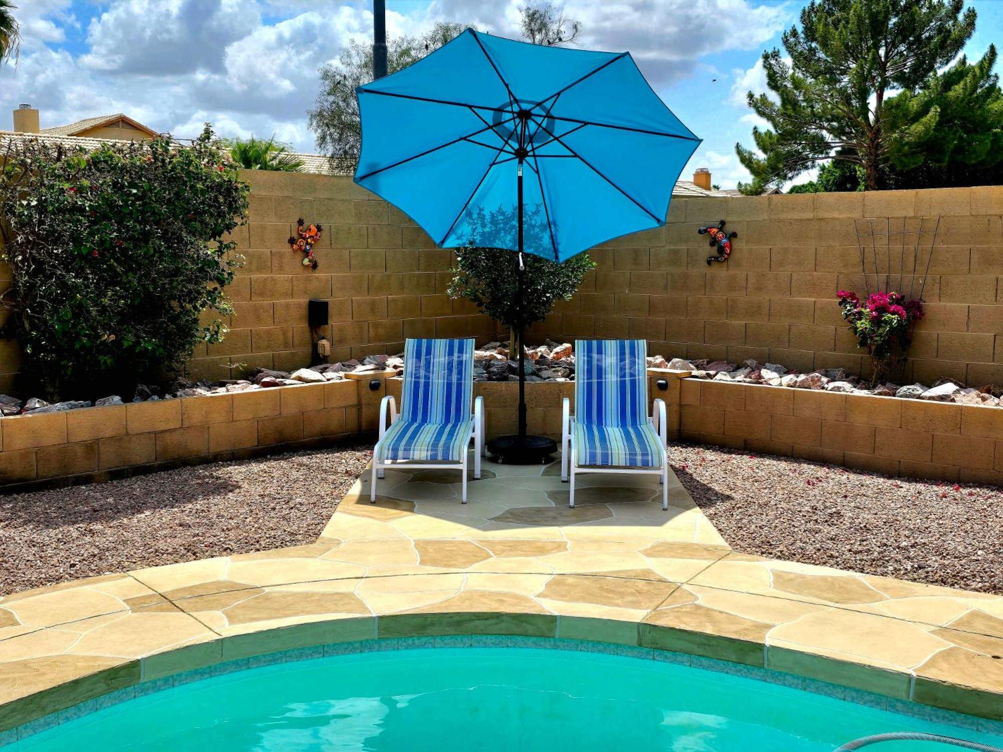 Cozy Home With Pool, Fire Table, Bbq, Rv Parking เมซา ภายนอก รูปภาพ